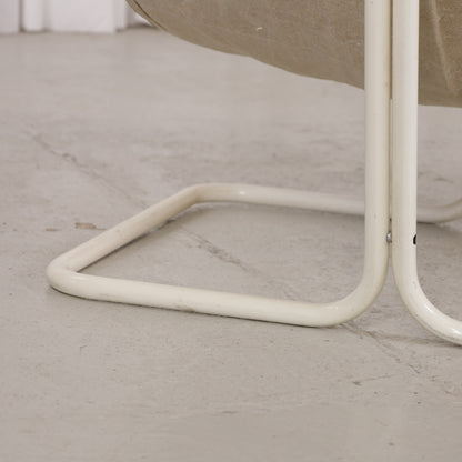 Dux Formula lounge chair with yellow velvet and cream-white frame – original product photograph