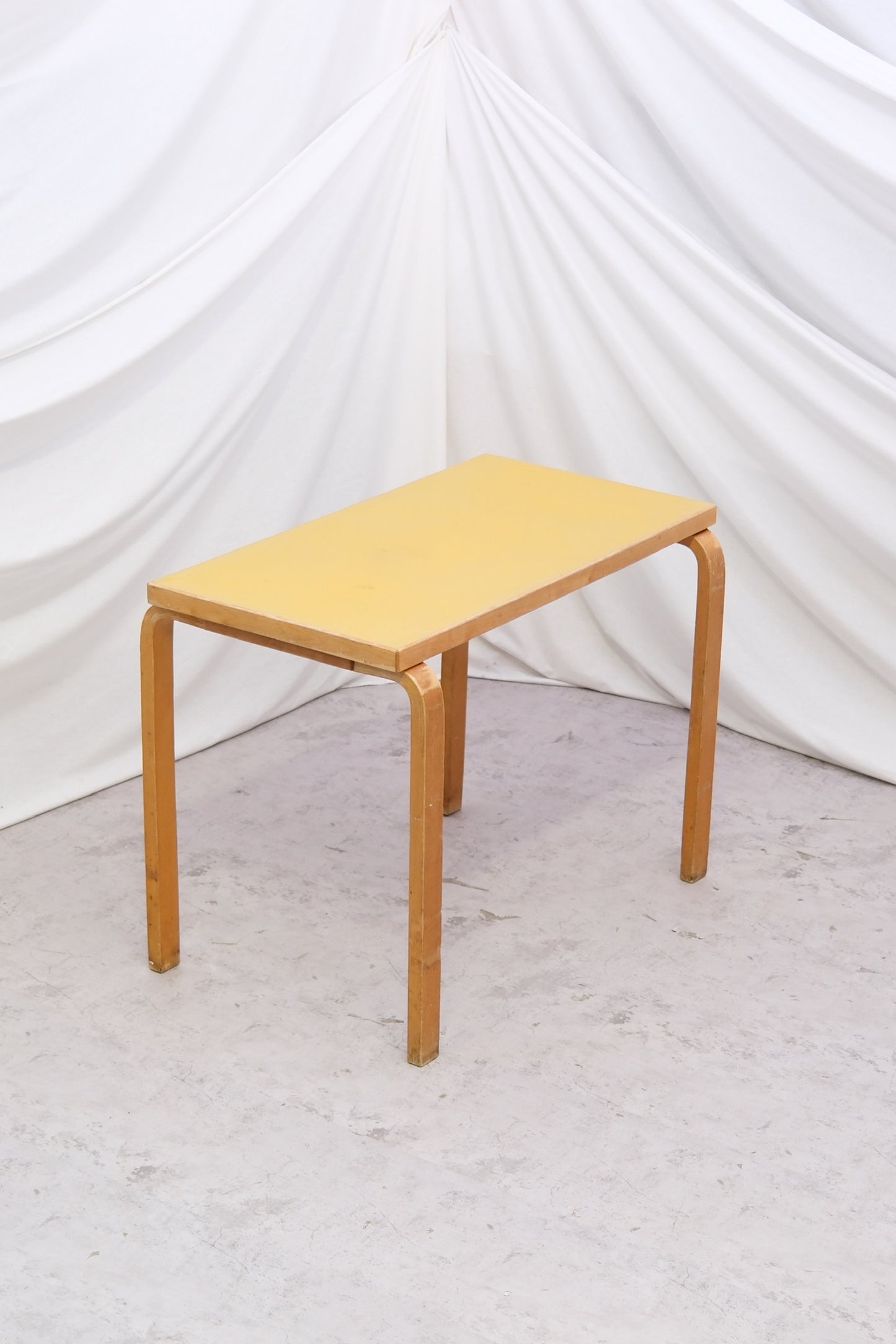 아르텍 스트라굴라 테이블(희귀)