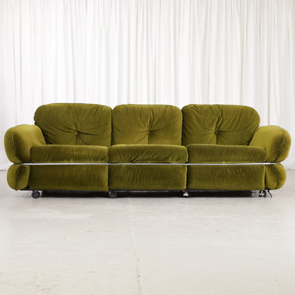 Isku Hannibal three-seater sofa in original green velvet, front view