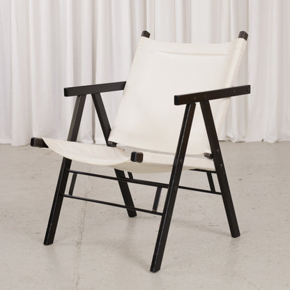 Yrjö Kukkapuro Pressu 2 chair – Opposite front angled view