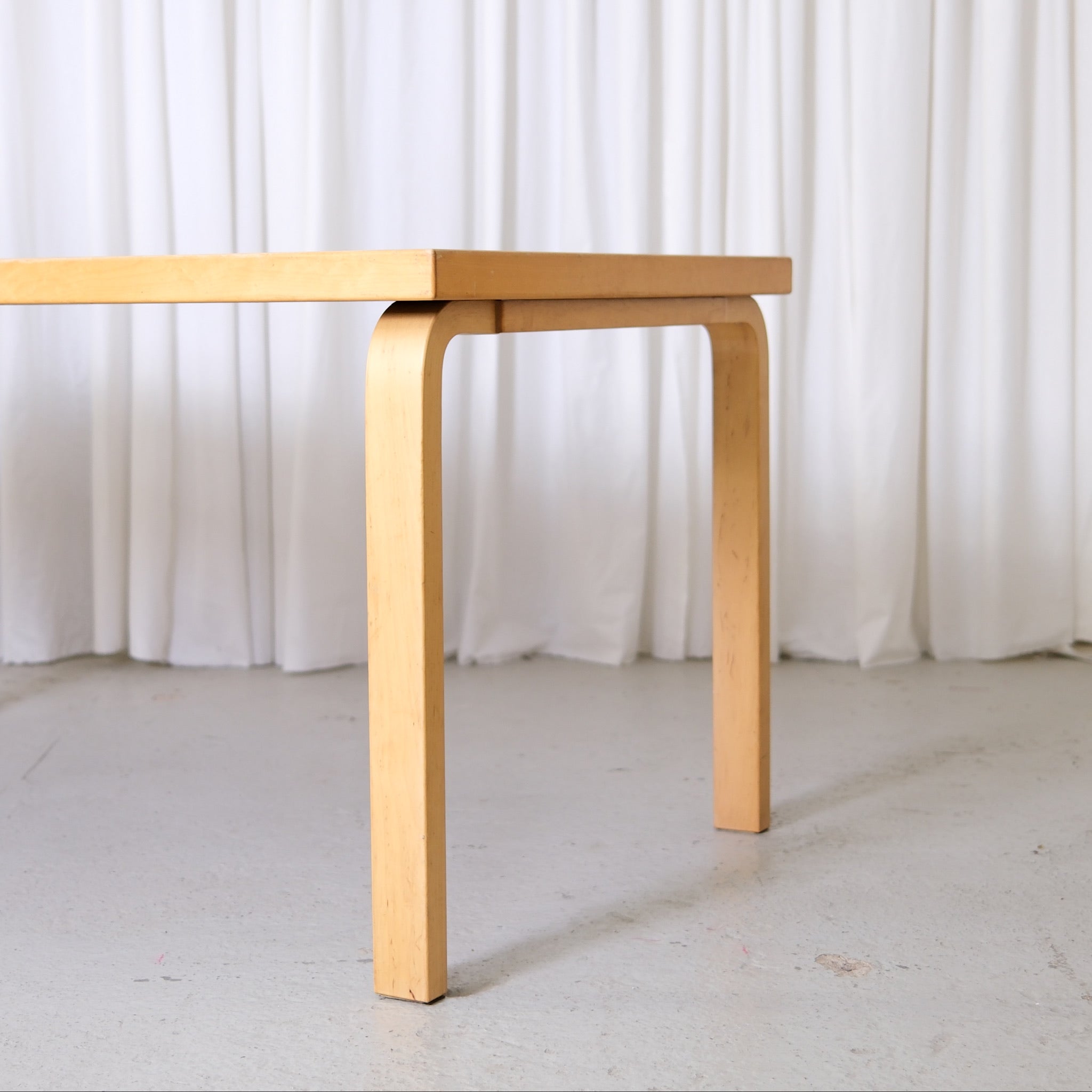 Artek 82A Table in White Laminate by Alvar Aalto – Pino Interiors