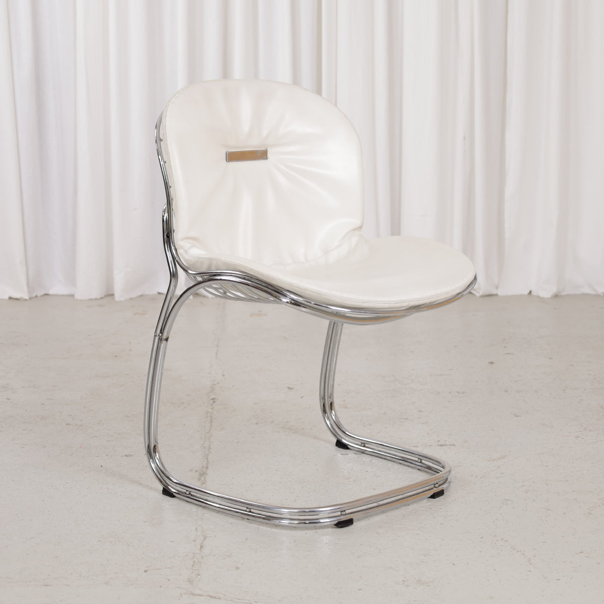 Gastone Rinaldi – Sabrina chair opposite front view