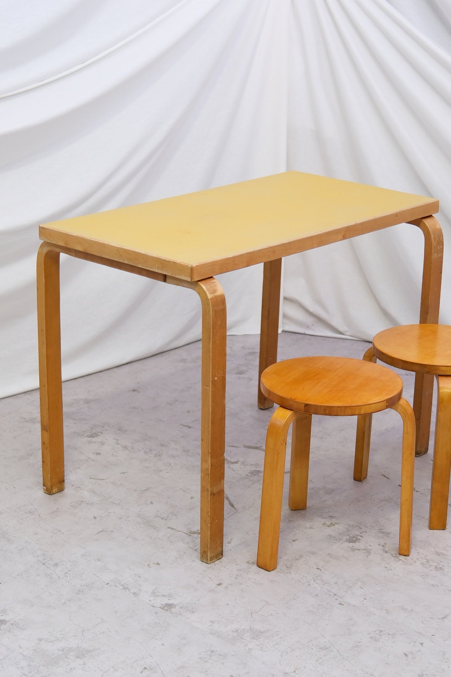 아르텍 스트라굴라 테이블(희귀)