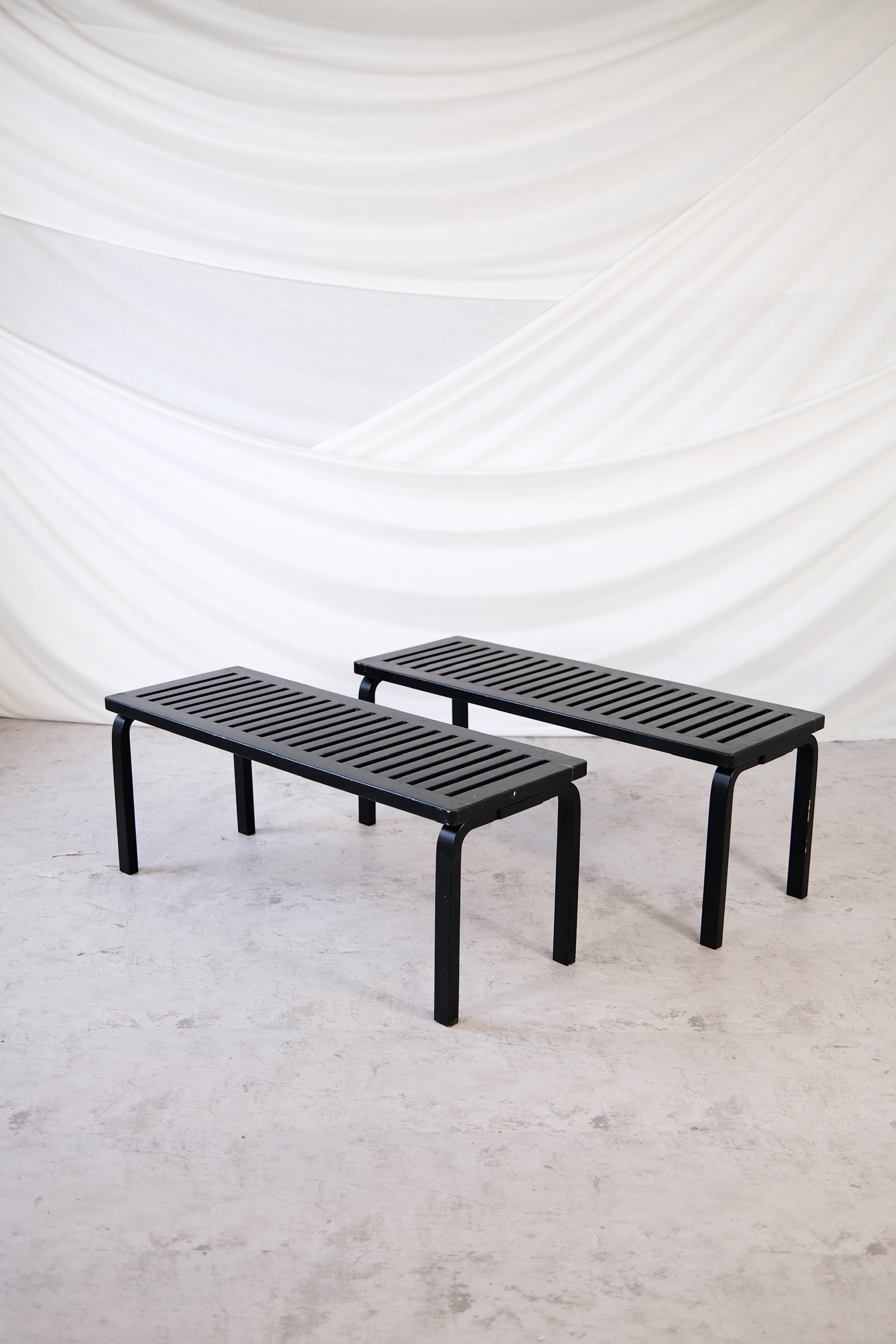 artek 153a bench black Alvar Aalto