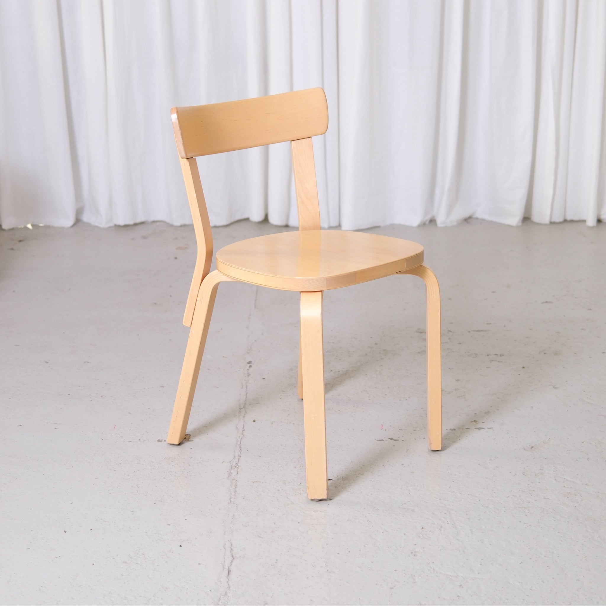 Alvar Aalto Artek 69 Chairs in Birch – Pino Interiors