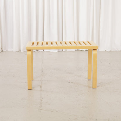 Alvar Aalto Artek 153B birch bench – Front view