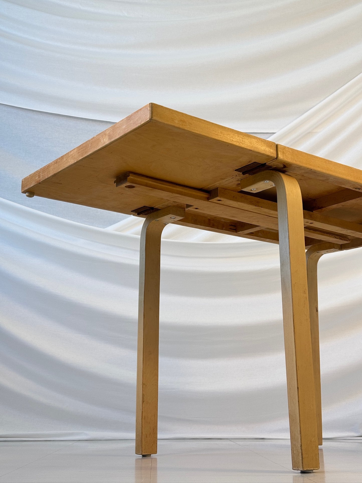 Artek DL82 드롭리프 테이블 OY HUONEKALU- JA RAKENNUSTYTEHDAS AB, 1950/1960S