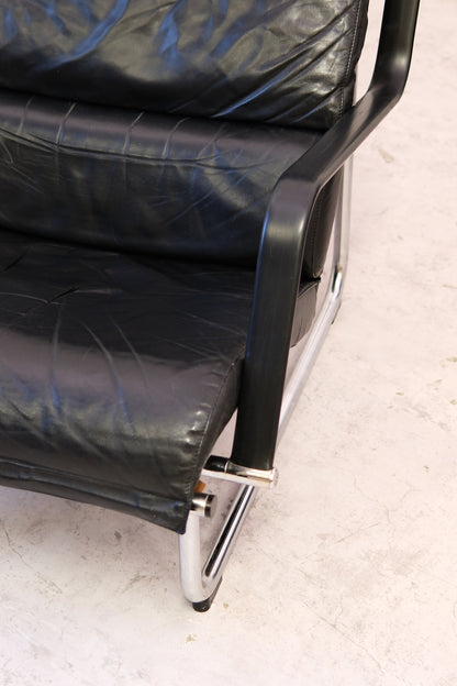 Yrjö Kukkapuro Remmi armchairs in Black Leather - Haimi 1970s