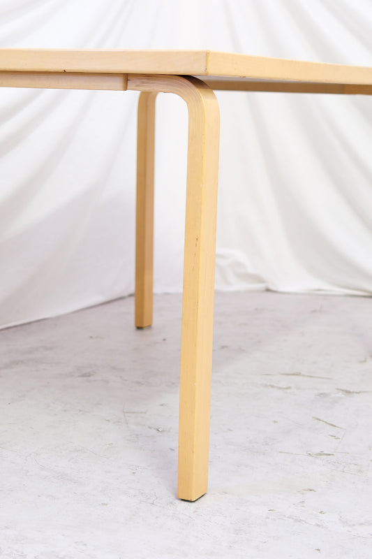 Artek 81B White Laminate top - Alvar Aalto