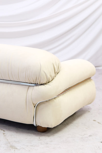 Gianfranco Frattini Sesann 3-seater Sofa - Tacchini - Cream Alcantara