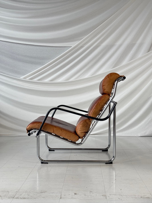 Remmi Armchair Brown Leather by Yrjö Kukkapuro