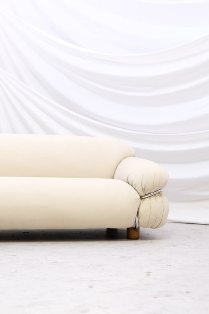 Gianfranco Frattini Sesann 3-seater Sofa - Tacchini - Cream Alcantara