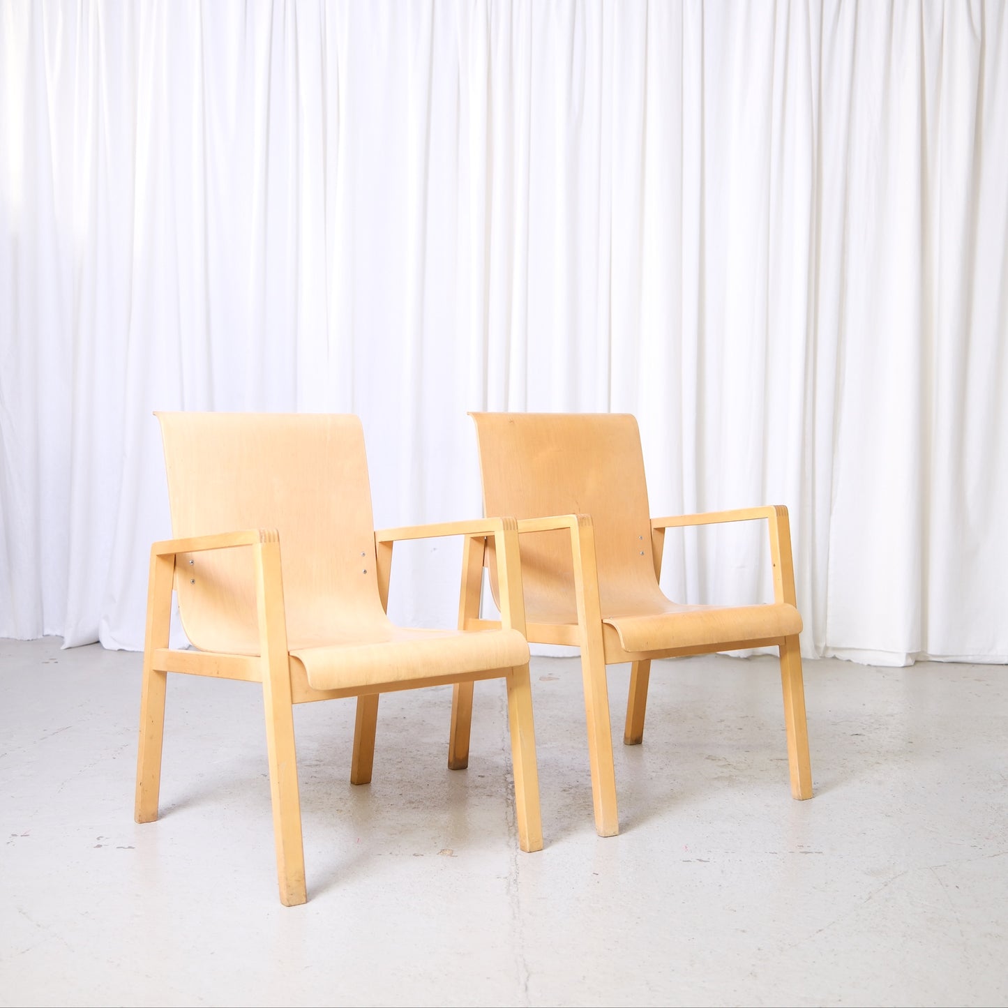 Artek 403 Hallway Chair by Alvar Aalto