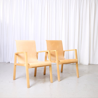 Artek 403 Hallway Chair by Alvar Aalto