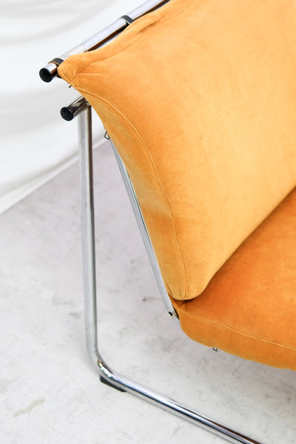 Yrjö Kukkapuro Remmi lounge chairs - Orange Velvet (2 available)