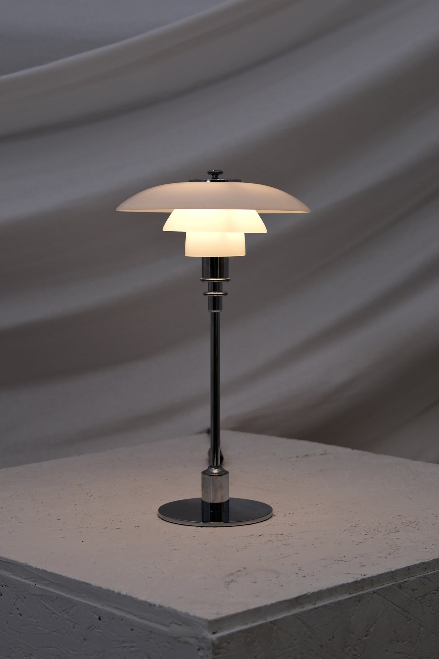 Louis Poulsen PH 2/1 Table Lamp