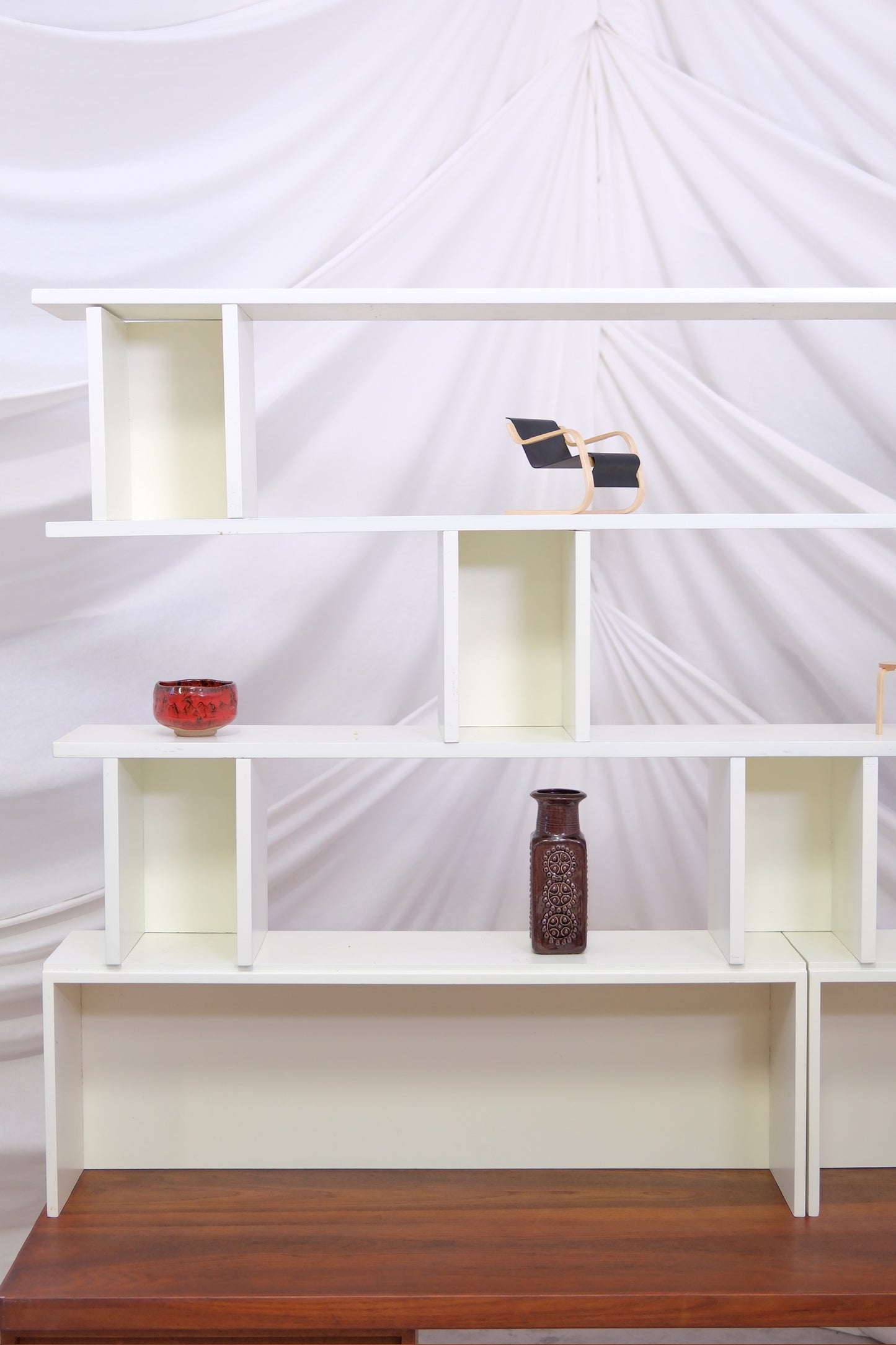 Välipala shelf by Hiort af Ornäs