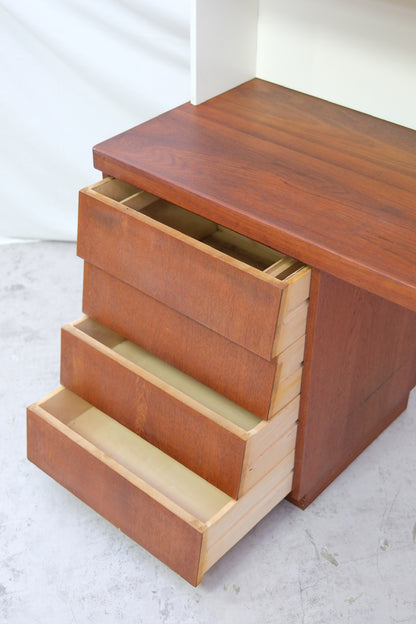 Välipala shelf by Hiort af Ornäs