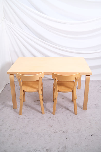 Alvar Aalto Artek 82B table solid birch