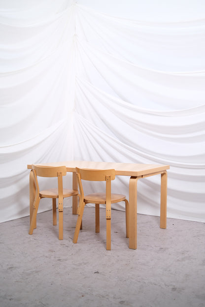 Alvar Aalto Artek 82B table solid birch