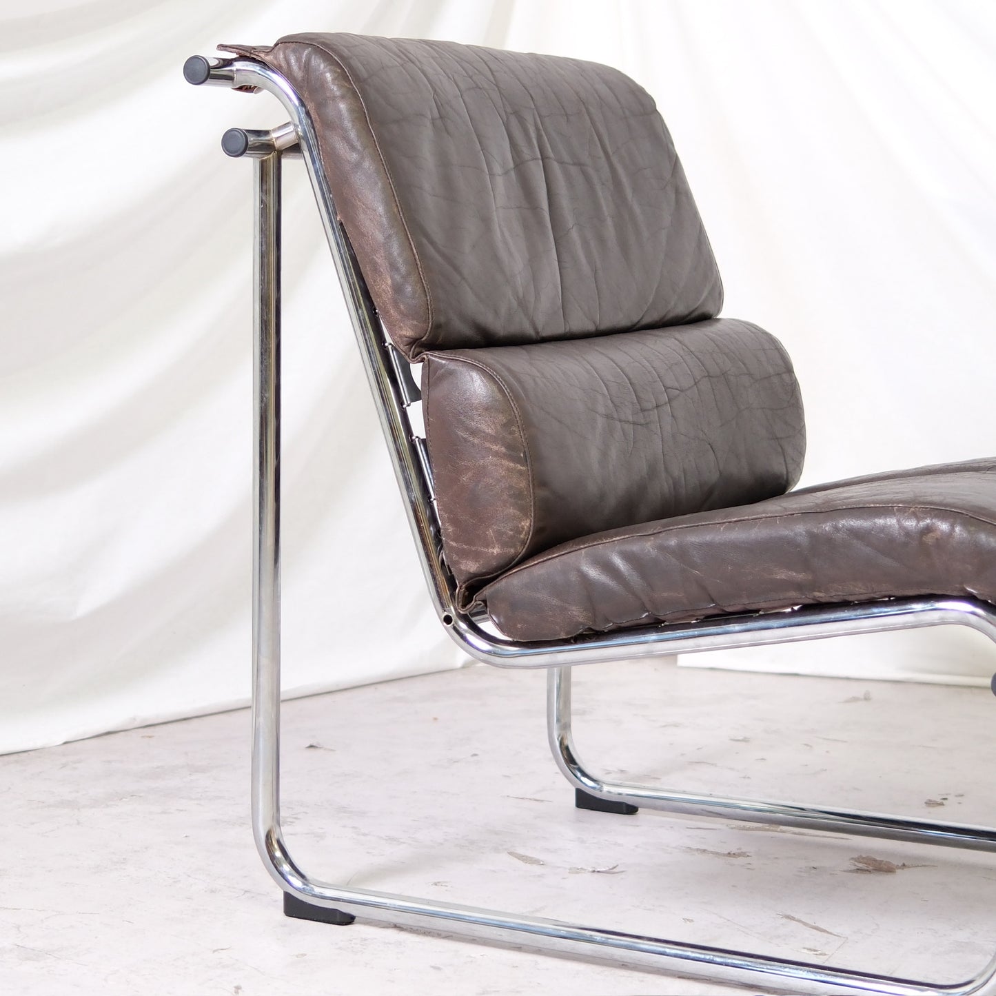 Yrjö Kukkapuro Remmi Lounge Chair - Brown Leather