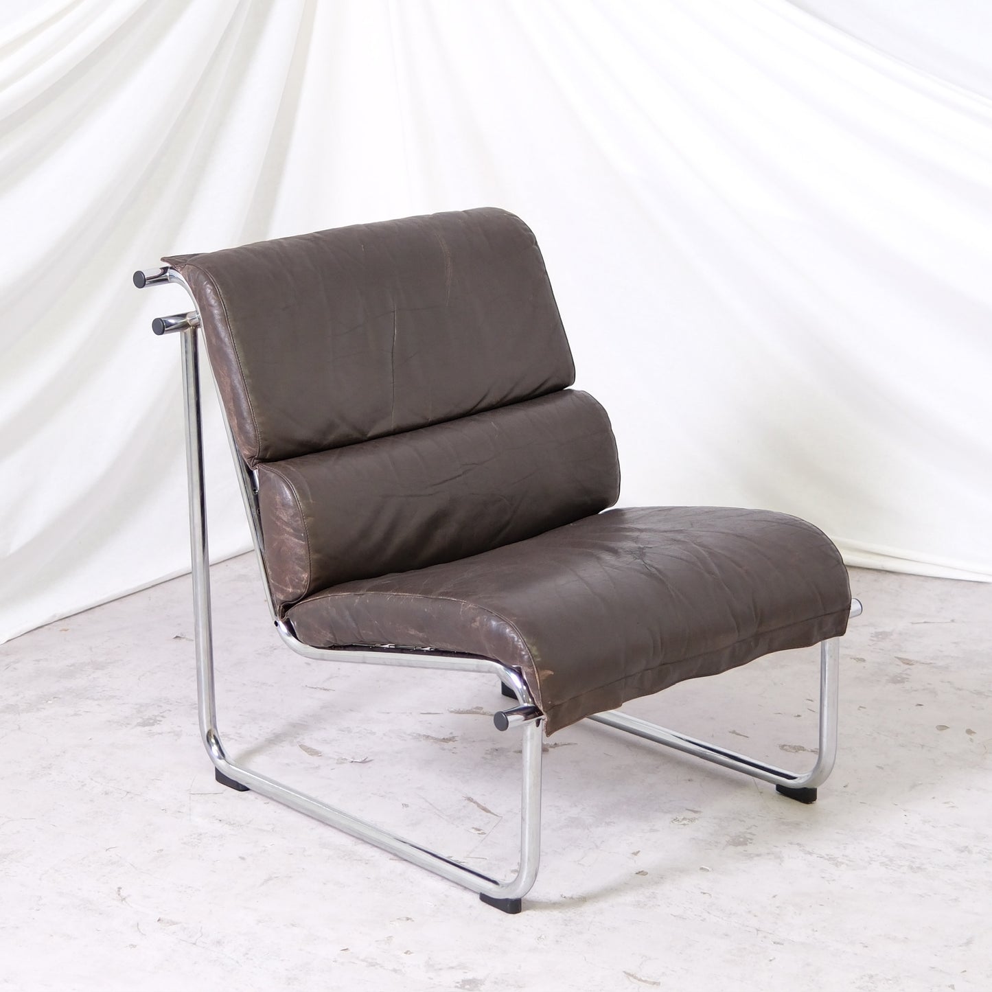 Yrjö Kukkapuro Remmi Lounge Chair - Brown Leather