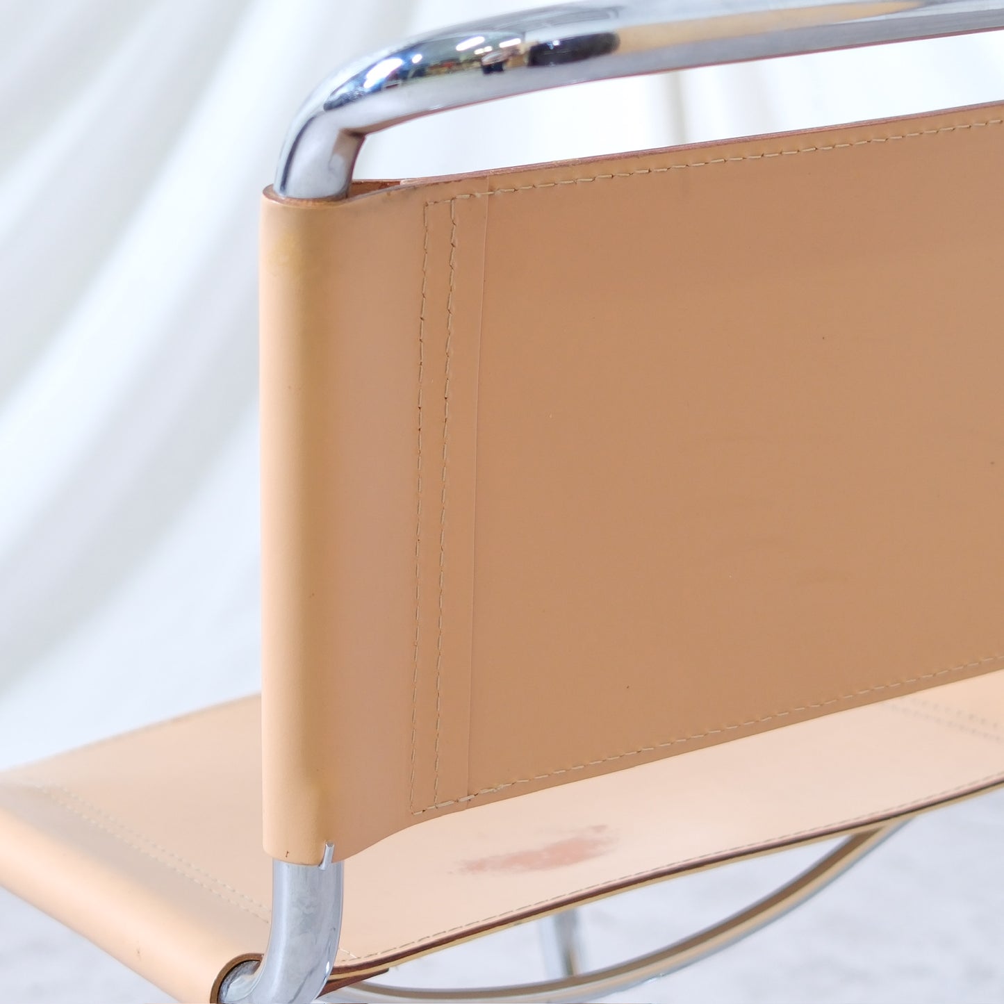 Ludwig Mies van der Rohe MR10 Chairs