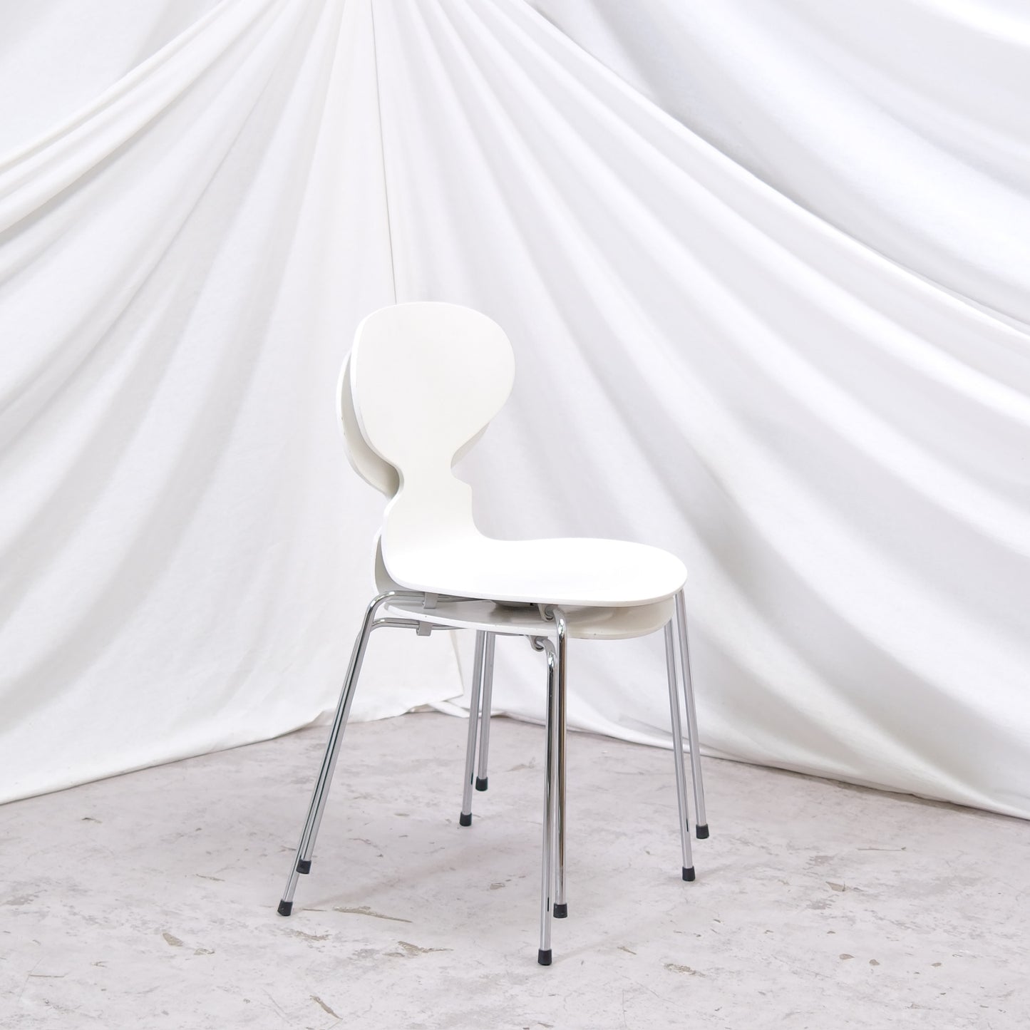 Vintage Arne Jacobsen Ant Chairs, Fritz Hansen