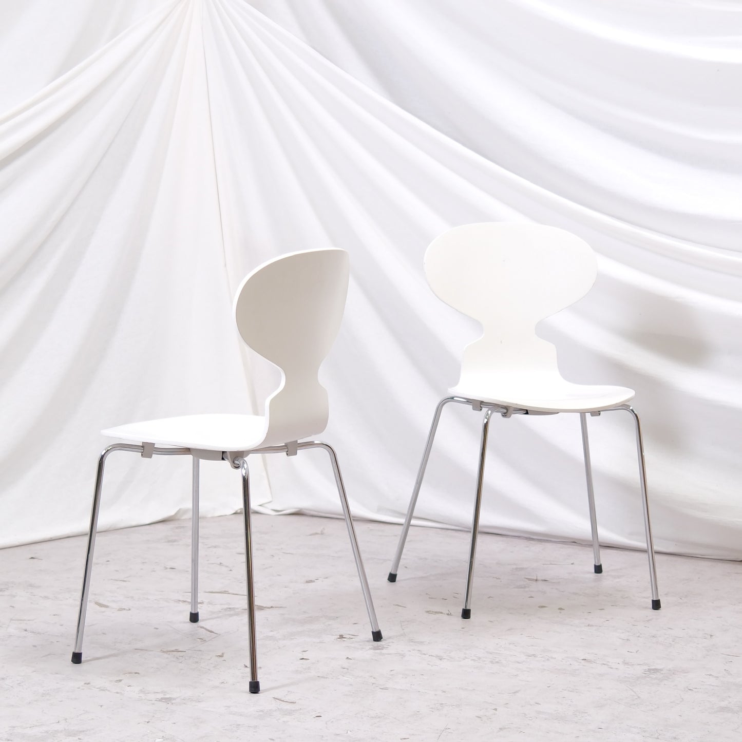 Vintage Arne Jacobsen Ant Chairs, Fritz Hansen
