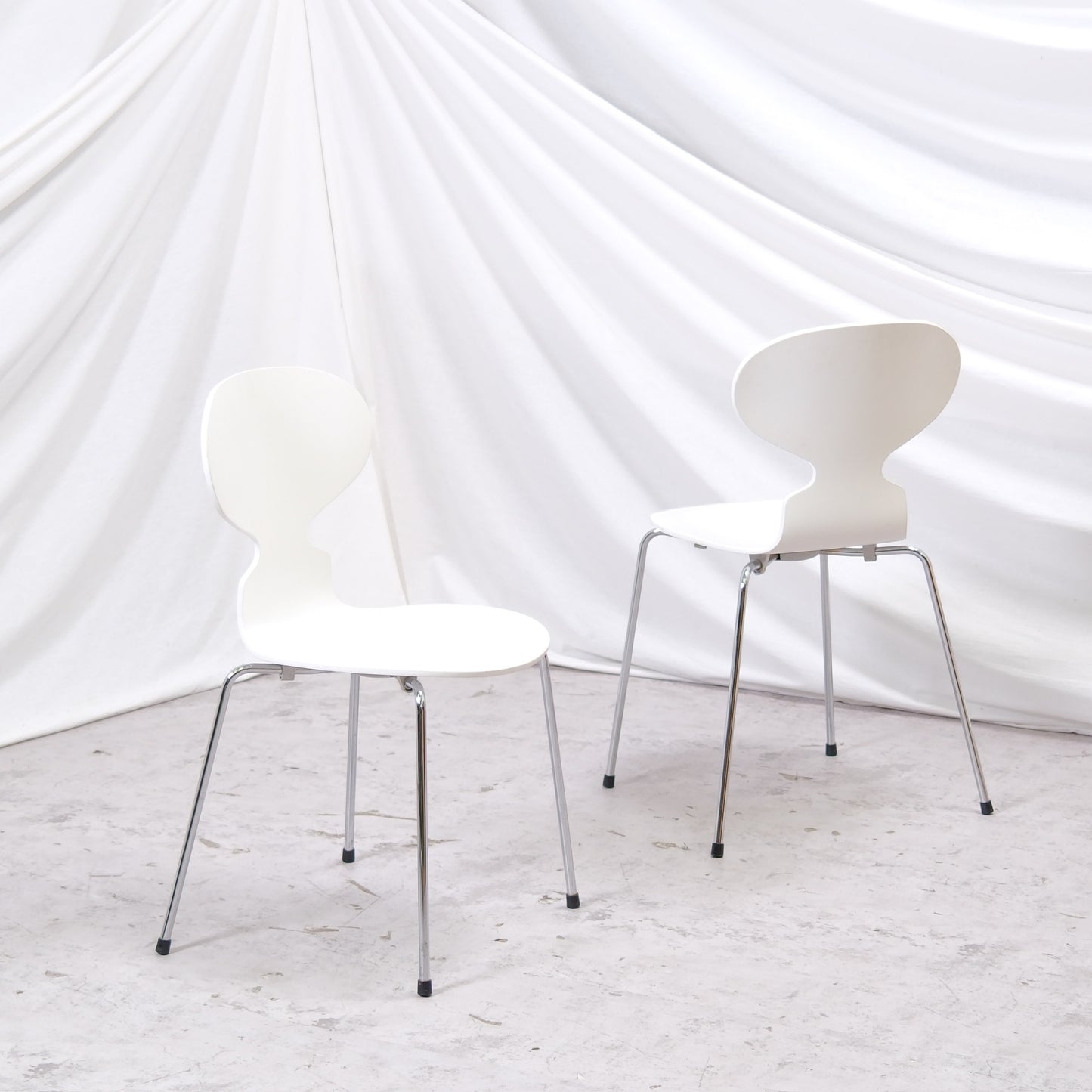 Vintage Arne Jacobsen Ant Chairs, Fritz Hansen