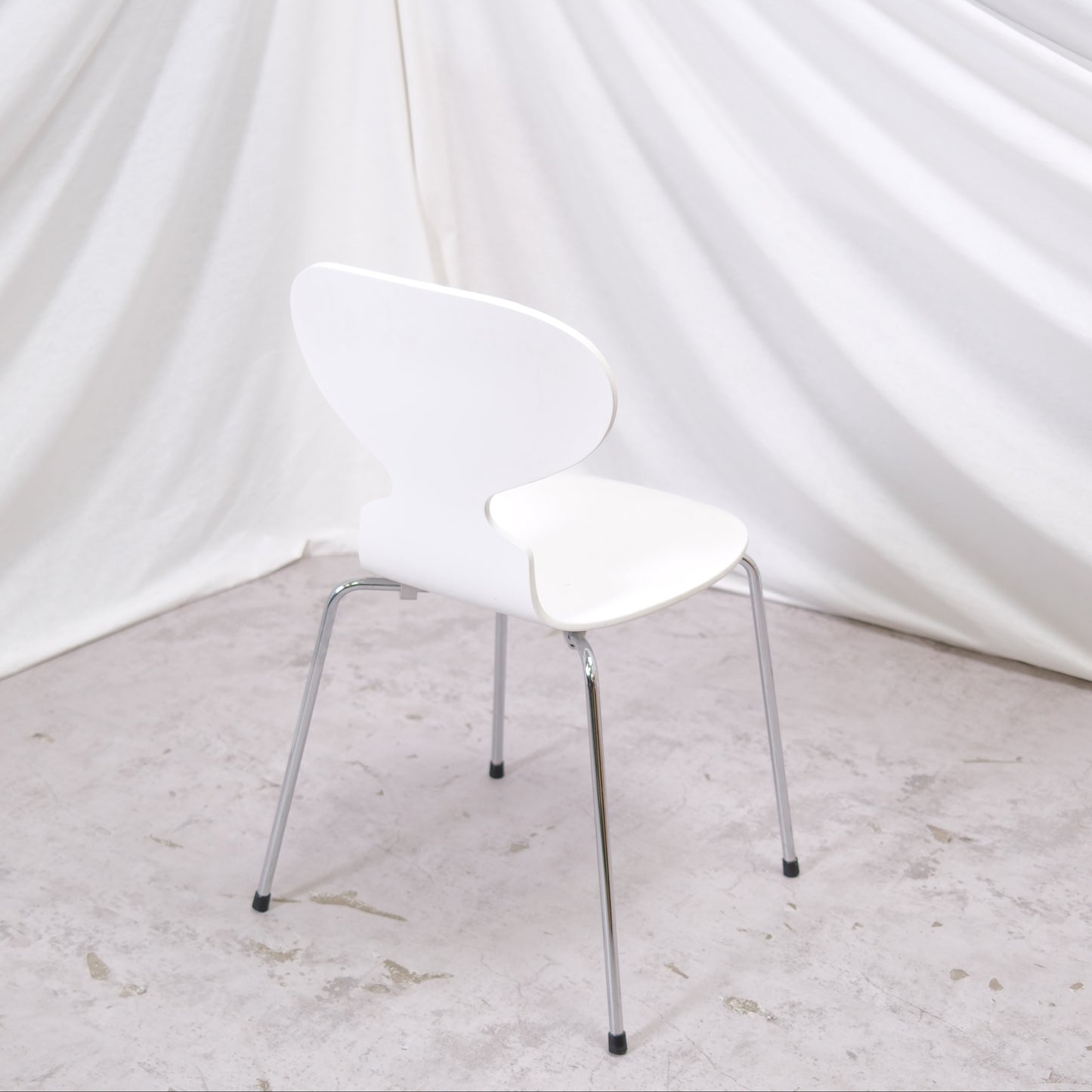 Vintage Arne Jacobsen Ant Chairs, Fritz Hansen
