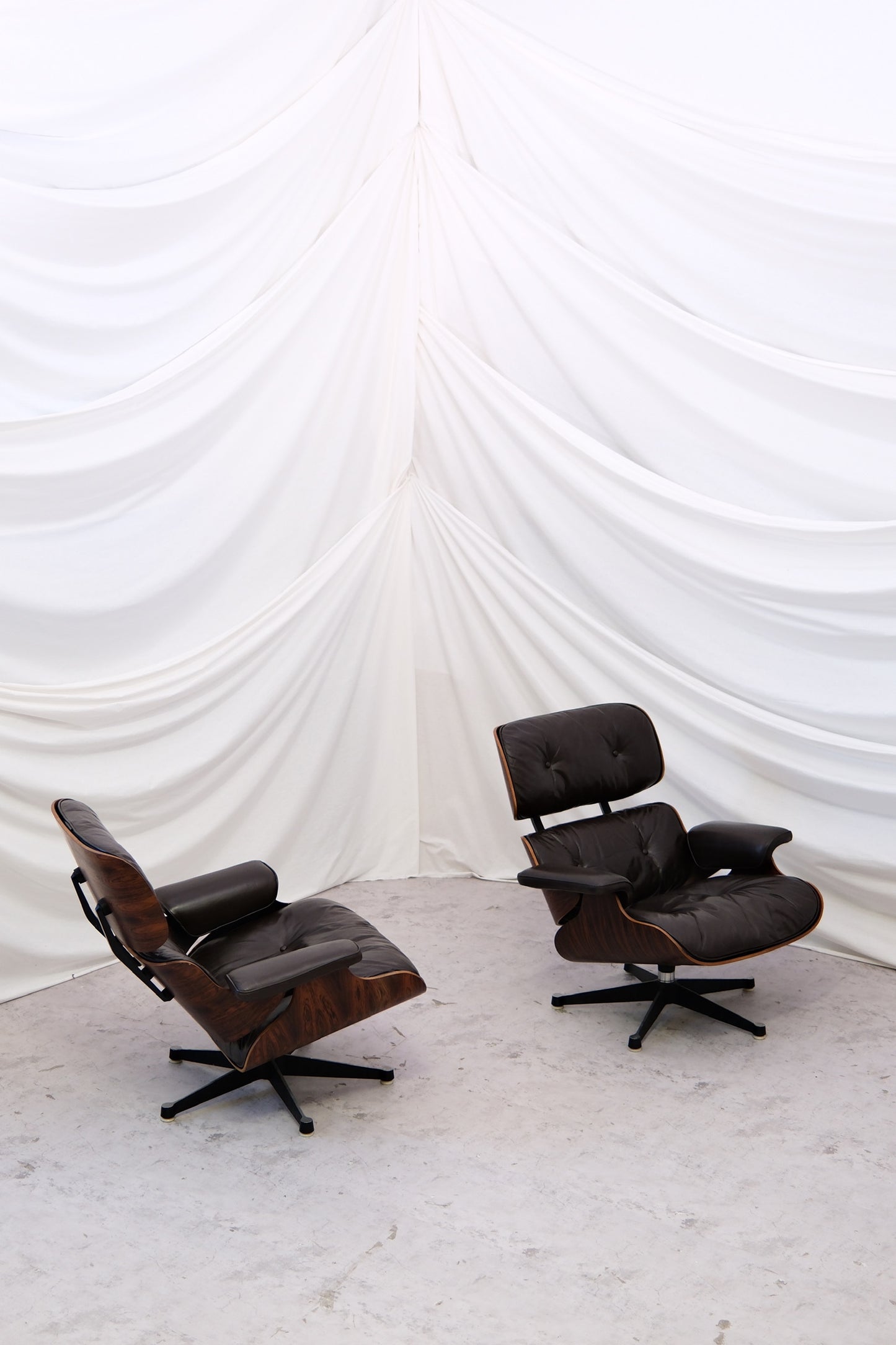 Vintage Charles & Ray Eames Lounge Chairs - Rosewood & Brown leather