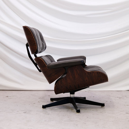 Vintage Charles & Ray Eames Lounge Chairs - Rosewood & Dark Brown leather