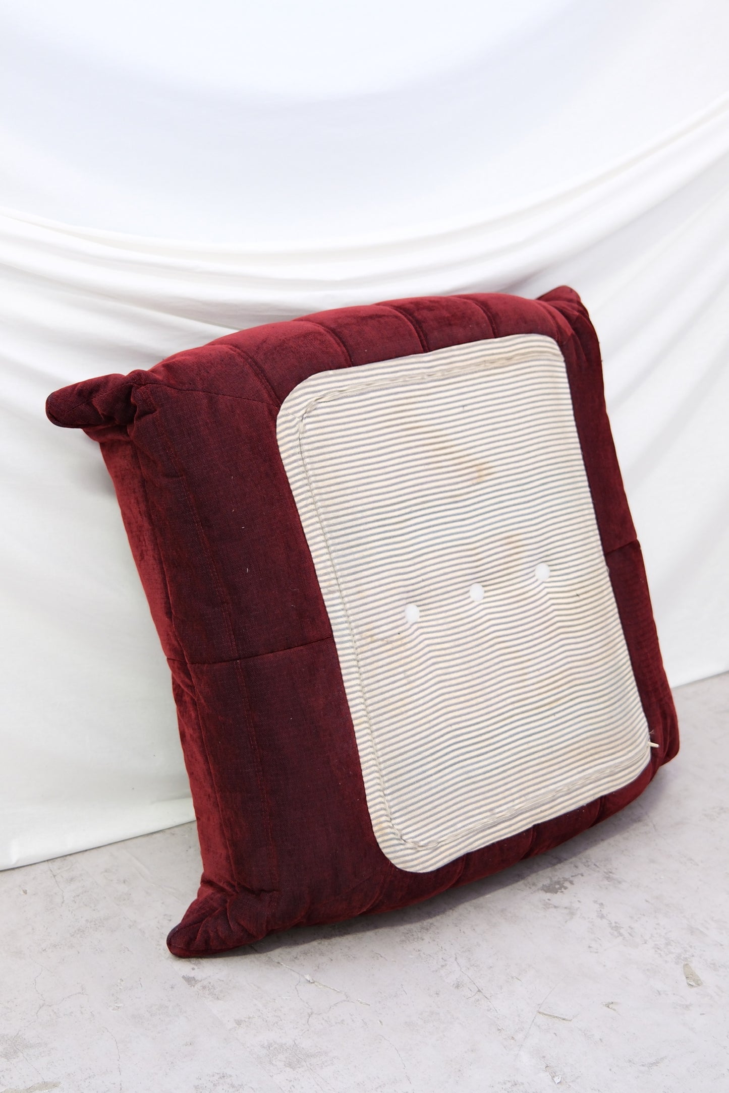 Ligne Roset Togo set - Burgundy