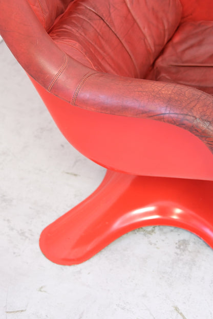 Yrjö Kukkapuro Karuselli armchair - Haimi 1960s - Red Leather