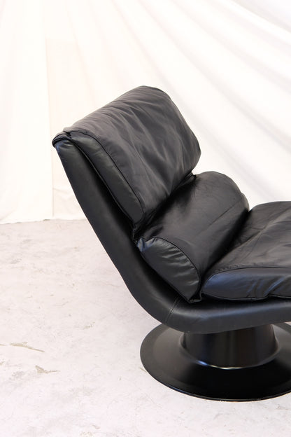 Vintage Yrjö Kukkapuro Saturnus armchairs - Avarte, Finland