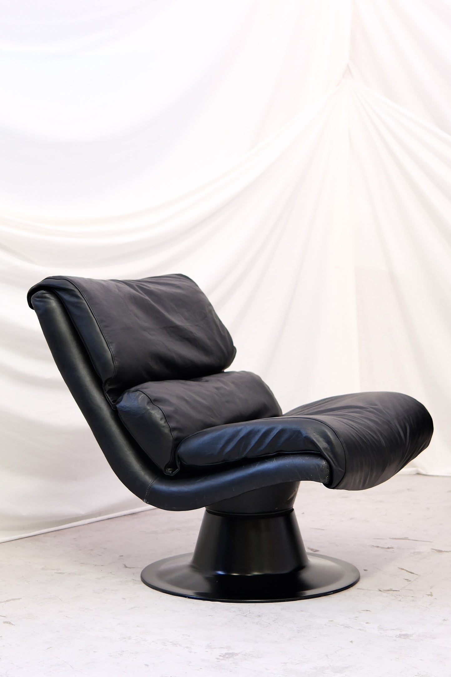 Vintage Yrjö Kukkapuro Saturnus armchairs - Avarte, Finland