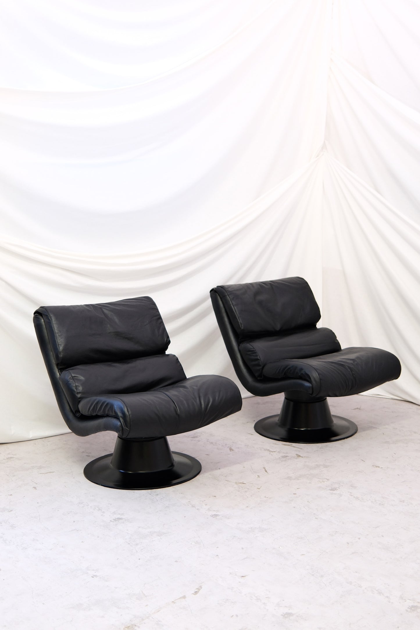 Vintage Yrjö Kukkapuro Saturnus armchairs - Avarte, Finland