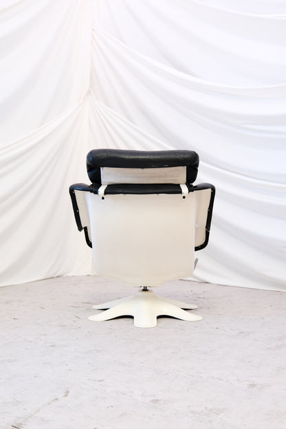 Yrjö Kukkapuro Karuselli armchair - Haimi 1960s - Black Leather