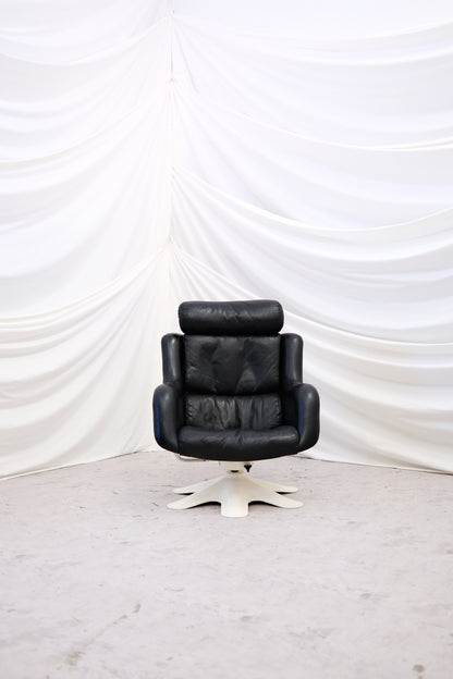 Yrjö Kukkapuro Karuselli armchair - Haimi 1960s - Black Leather