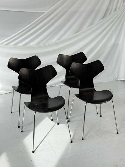Fritz Hansen Grand Prix Chairs Black Wood