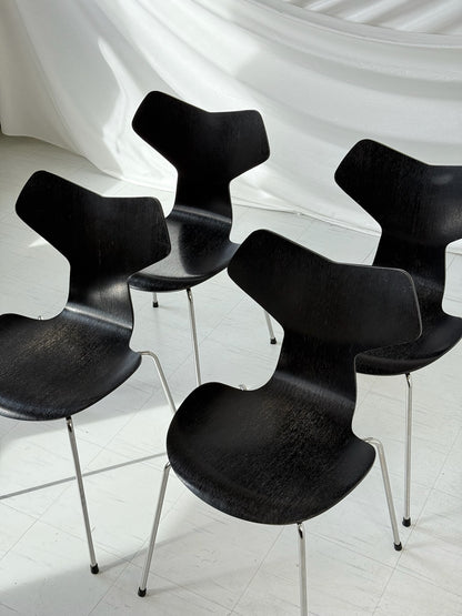 Fritz Hansen Grand Prix Chairs Black Wood