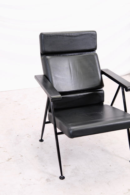 Yrjö Kukkapuro Funktus Armchairs - Black Leather - Avarte