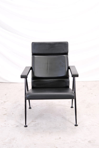 Yrjö Kukkapuro Funktus Armchairs - Black Leather - Avarte