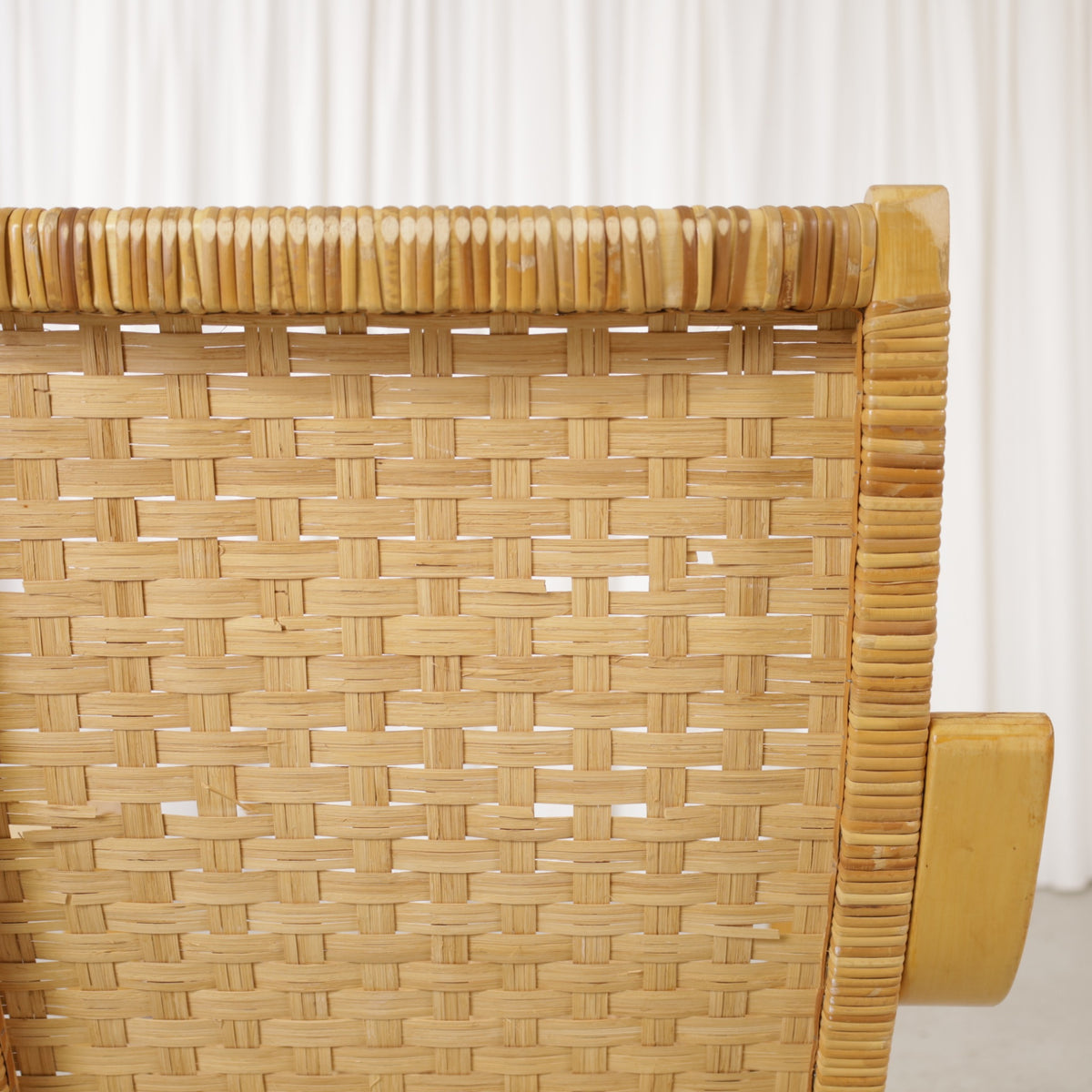 Alvar Aalto 406 lounge chair, rattan weave and birch frame