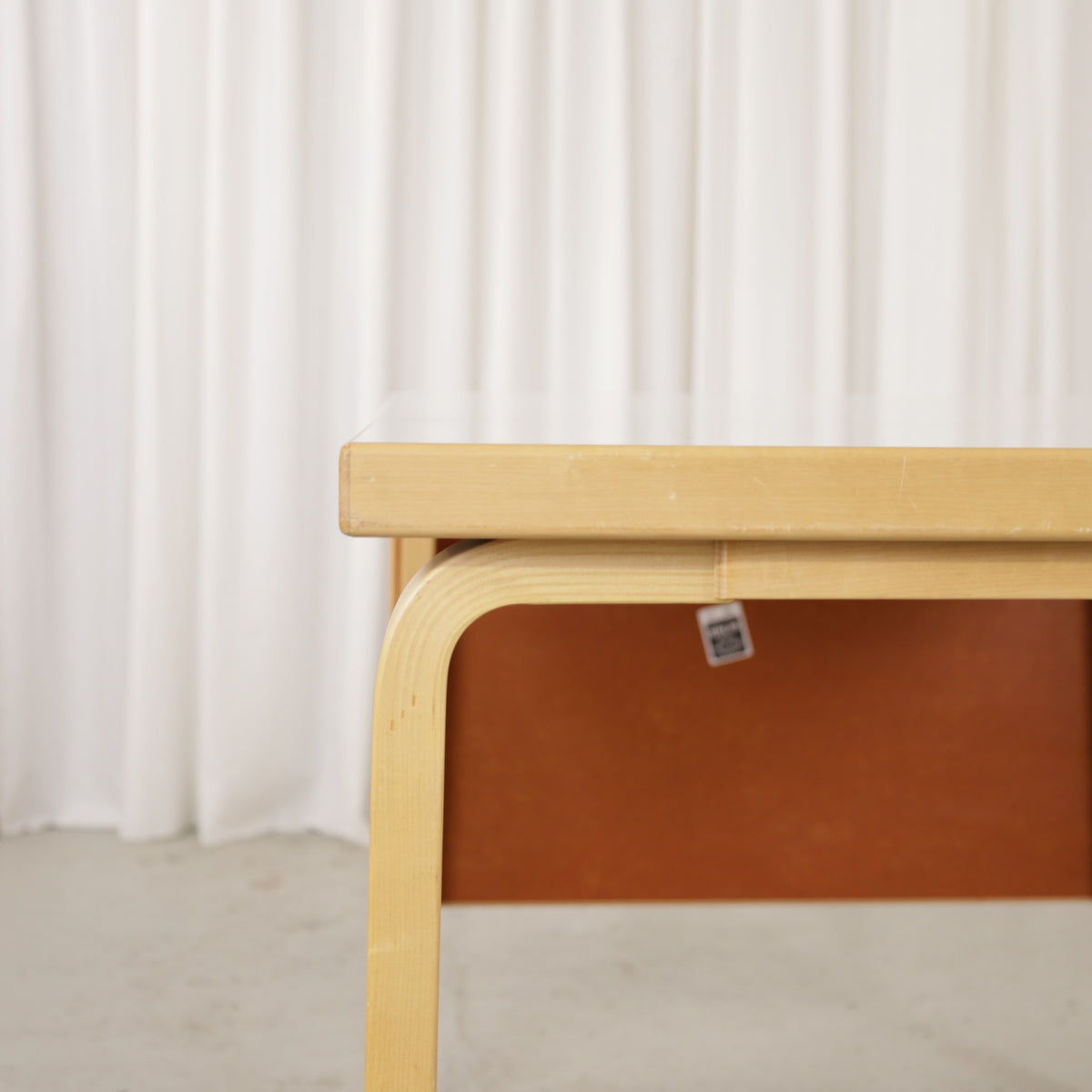 Alvar Aalto large drop-leaf table for Artek, white laminate top and birch frame