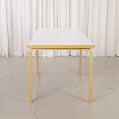 Alvar Aalto large drop-leaf table for Artek, white laminate top and birch frame