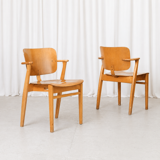 Vintage 1950s Domus chair by Ilmari Tapiovaara with beautiful original patina. A fully usable Finnish design classic with visible signs of age.