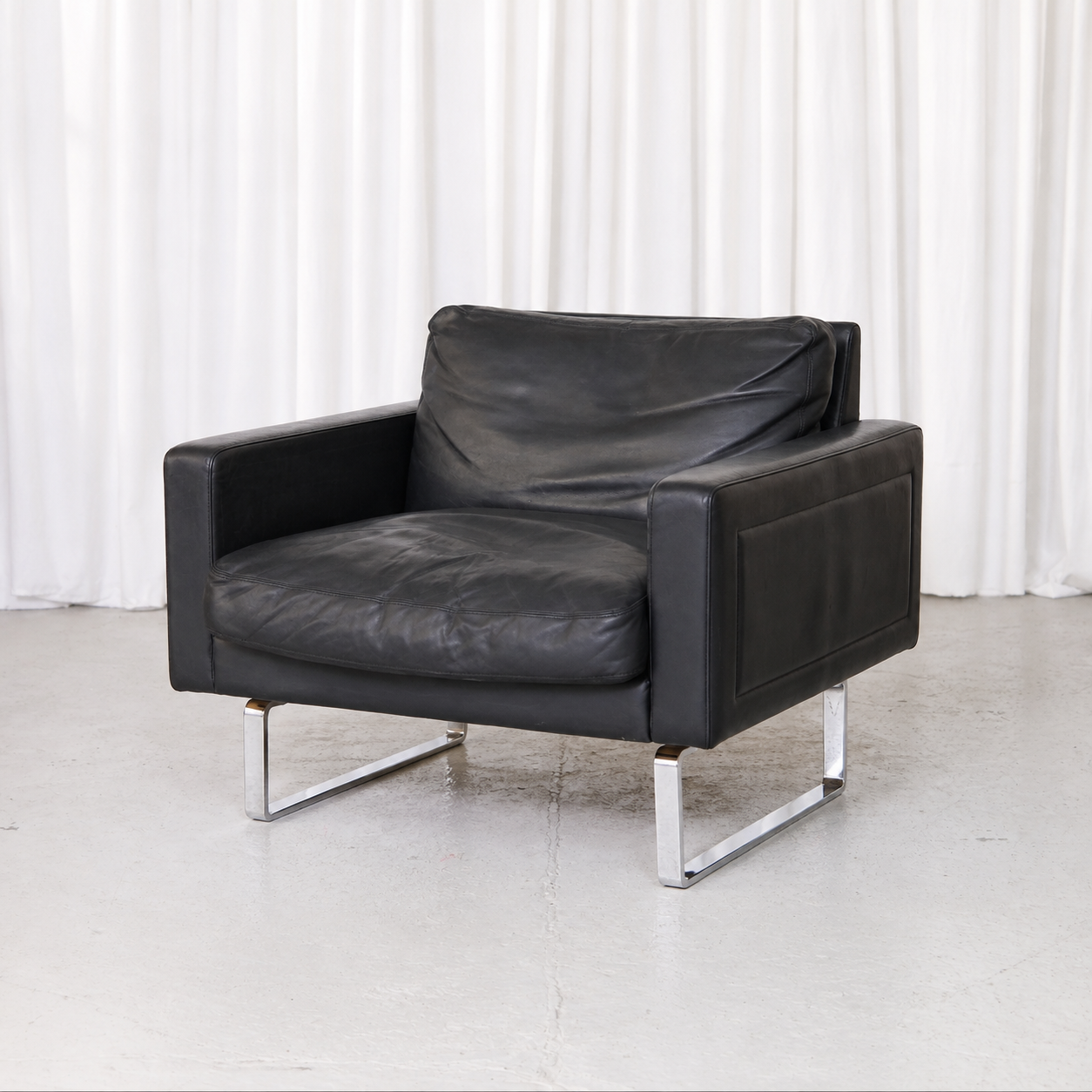 Jussi Peippo Hidalgo Armchair for Asko in Black Leather