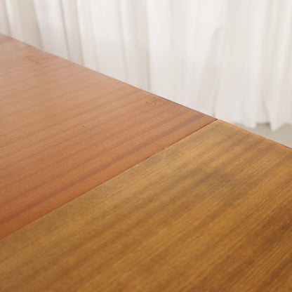 Alvar Aalto extendable teak table with figured birch legs — tabletop, extension leaf or frame detail